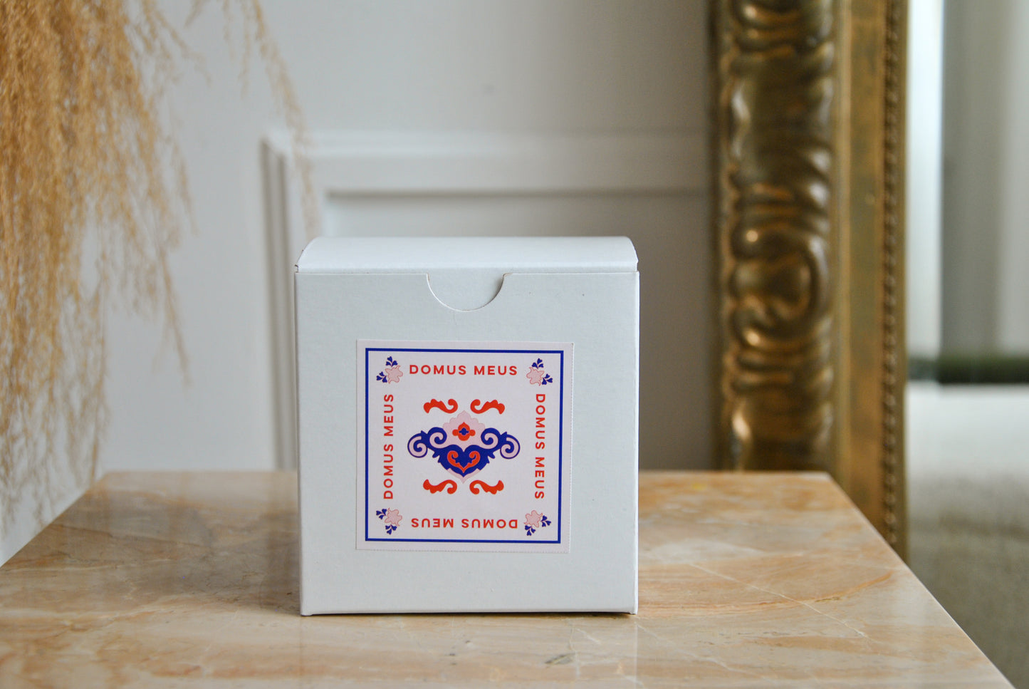 The Signature Domus Meus Candle